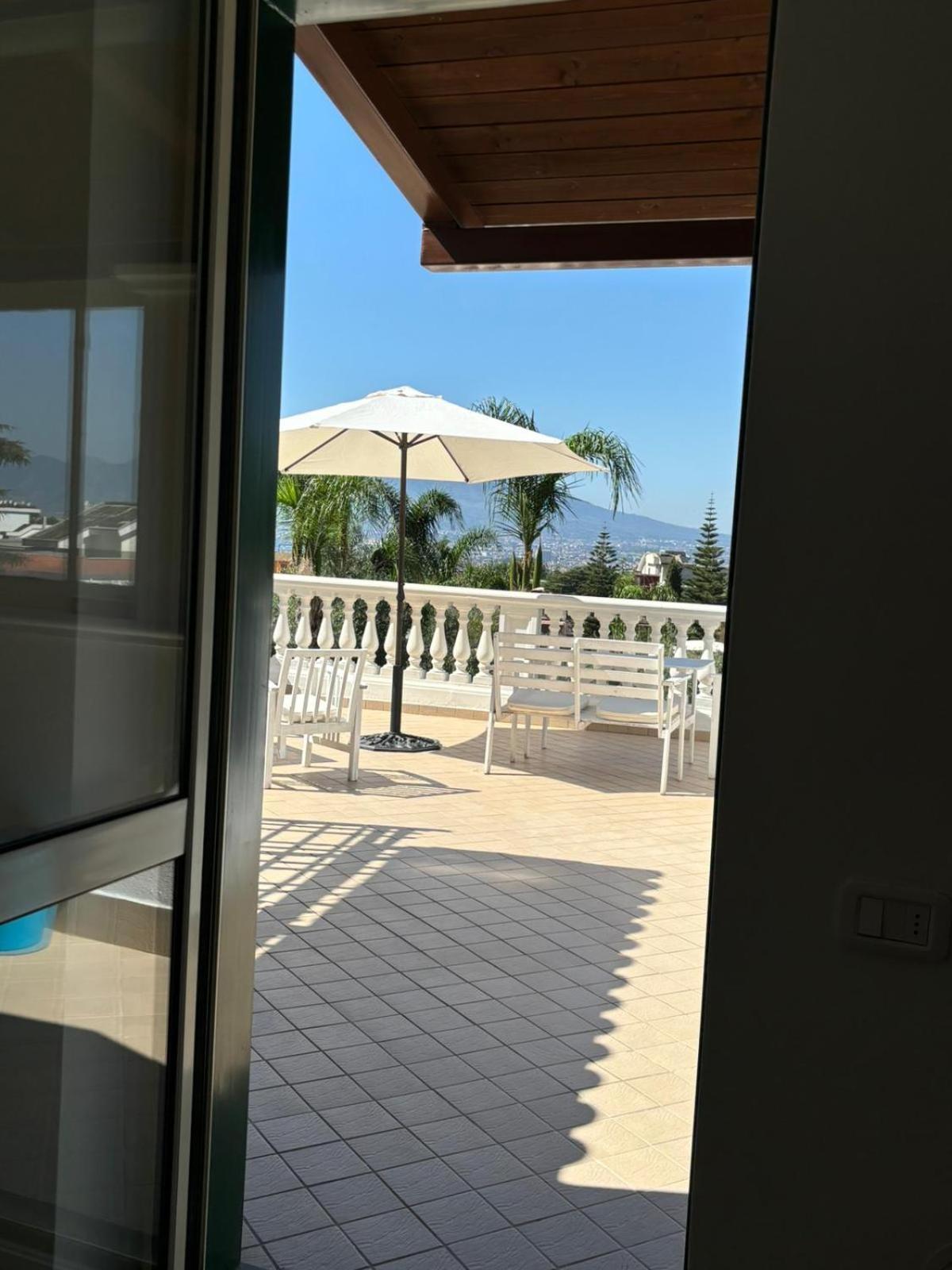 Cerasella House Apartment Кастеламаре ди Стабия Екстериор снимка
